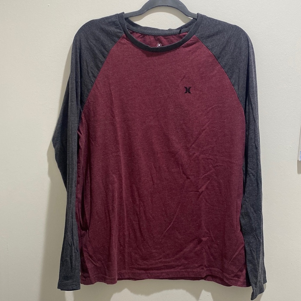 Men’s Hurley long sleeve tee